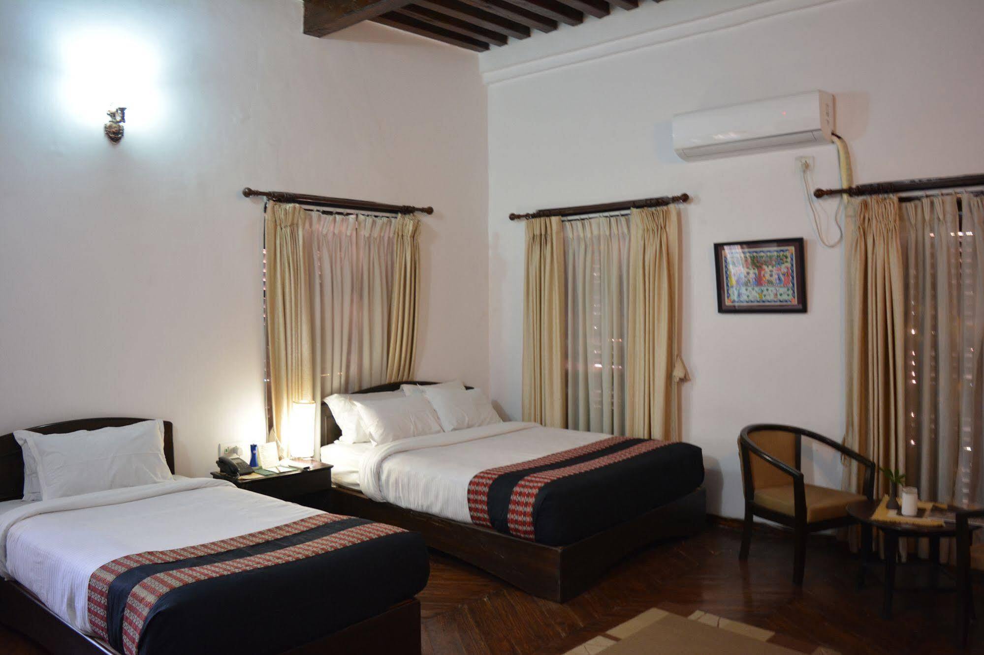 Oyo 738 Hotel Kaze Darbar Katmandou Extérieur photo