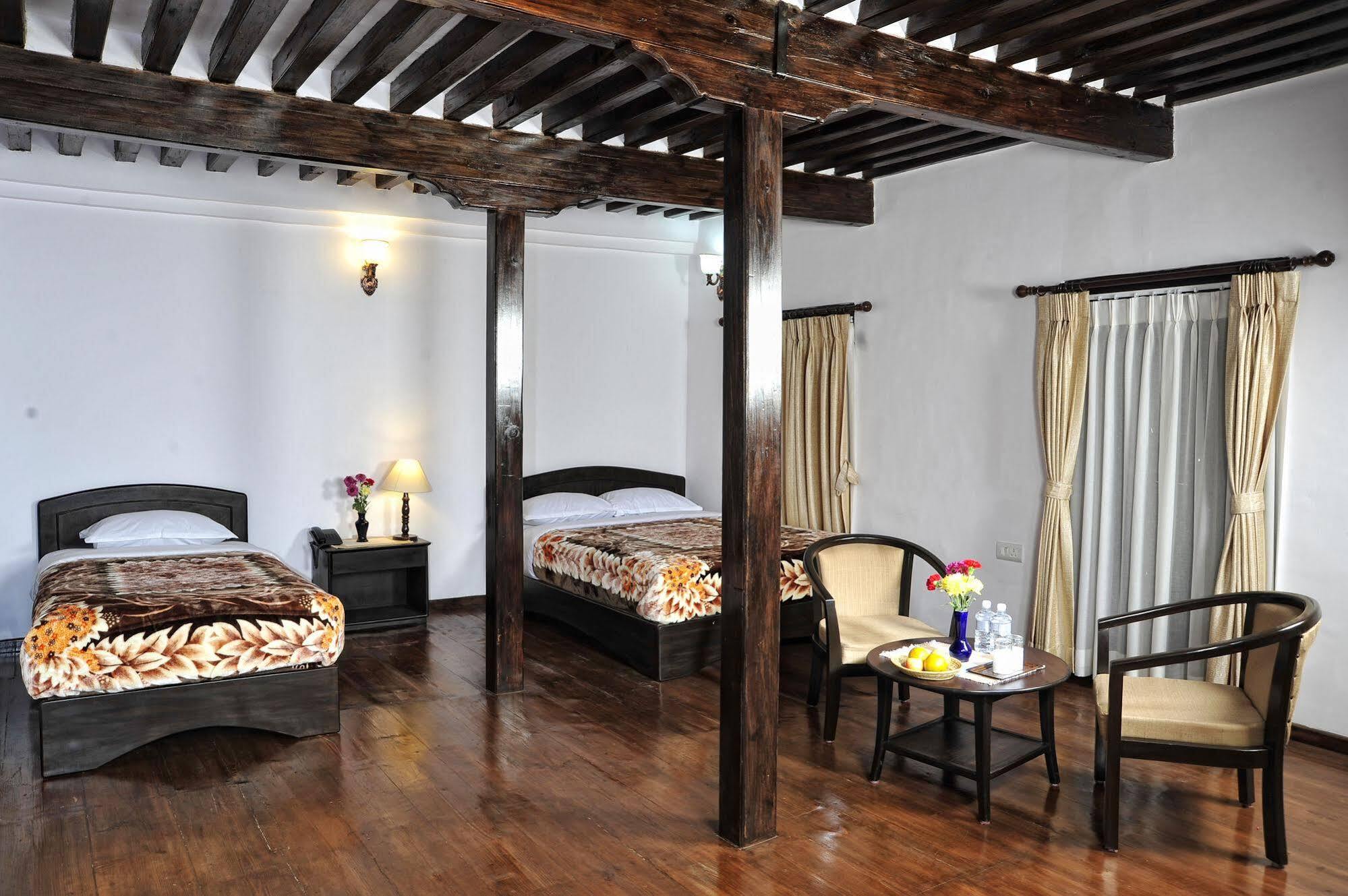 Oyo 738 Hotel Kaze Darbar Katmandou Extérieur photo